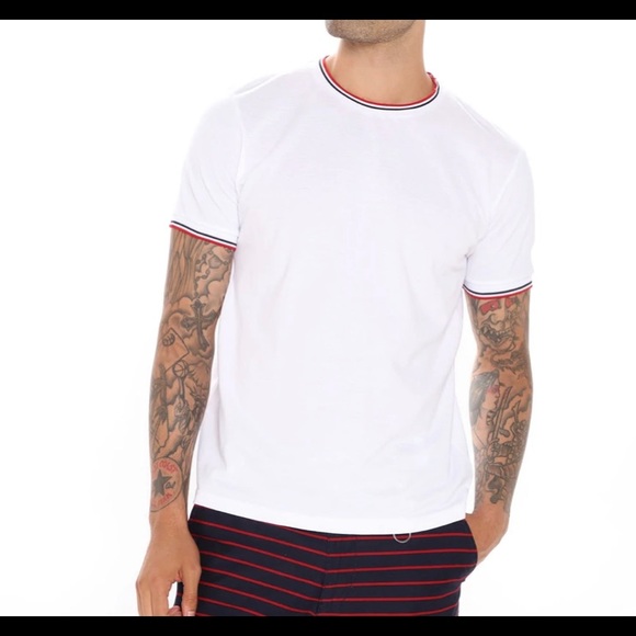 FASHION NOVA NUMBER ONE SHORT SLEEVE TEE SIZE LARGE - Picture 7 of 7